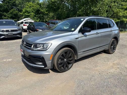 Pyrite Silver Metallic 2021 Volkswagen Tiguan 2.0T SE R-Line Black 4MOTION