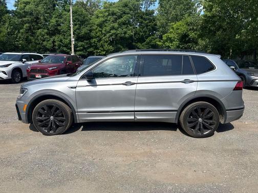 Pyrite Silver Metallic 2021 Volkswagen Tiguan 2.0T SE R-Line Black 4MOTION