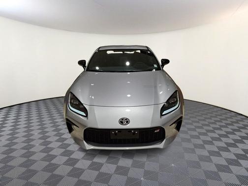 2025 Toyota GR86 Premium