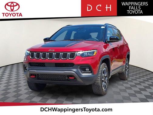 Red Hot Pearlcoat 2025 Jeep Compass Trailhawk