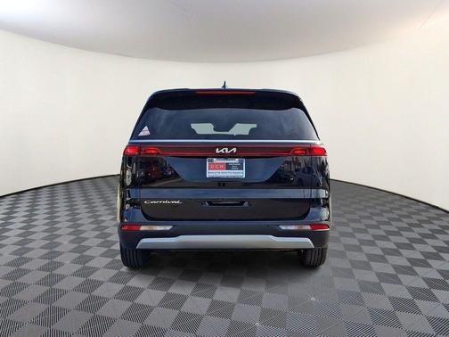 2022 Kia Carnival LXS