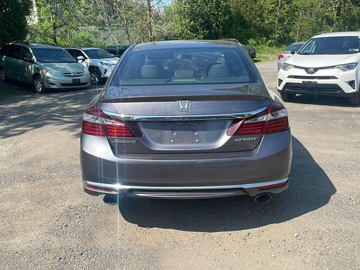 Modern Steel Metallic 2017 Honda Accord Sport