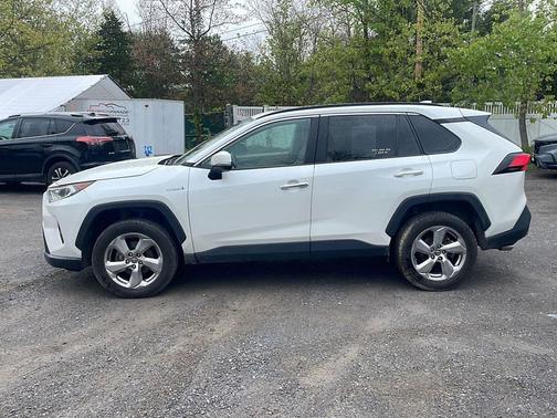 Blizzard Pearl 2021 Toyota RAV4 Hybrid Limited