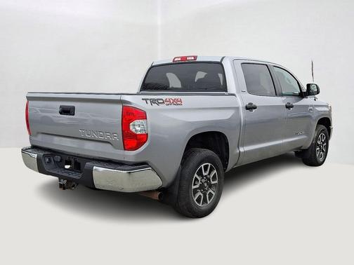 2018 Toyota Tundra SR5