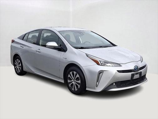 2020 Toyota Prius LE