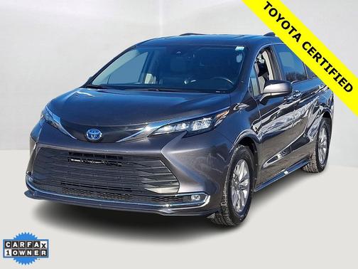 2024 Toyota Sienna XLE