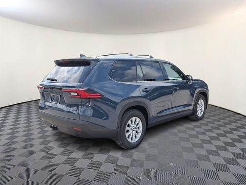 01l6 2026 Toyota Grand Highlander XLE