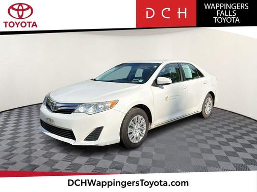Super White 2014 Toyota Camry LE
