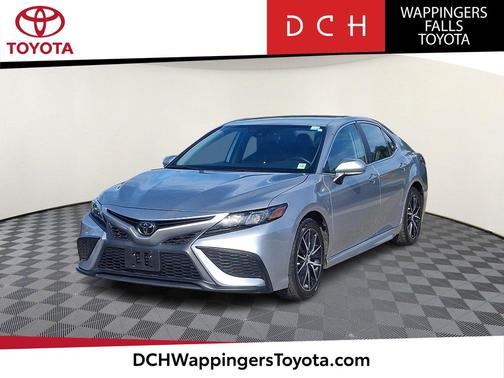 Celestial Silver Metallic 2023 Toyota Camry SE