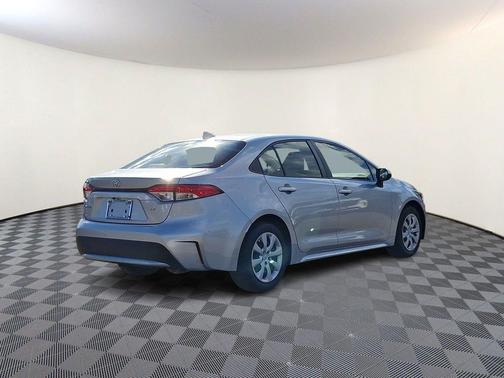 Classic Silver Metallic 2022 Toyota Corolla LE