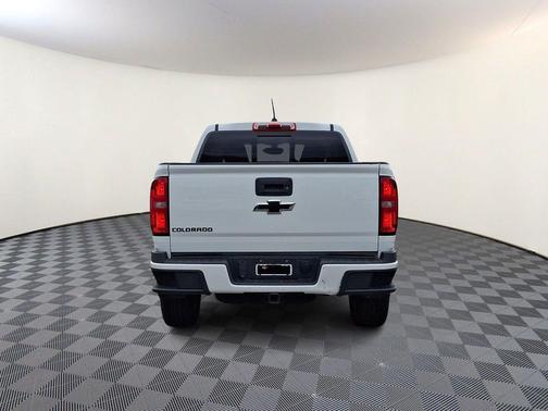 Summit White 2019 Chevrolet Colorado LT