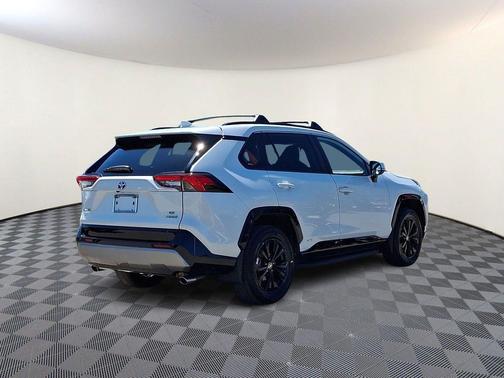 Wind Chill Pearl 2024 Toyota RAV4 Hybrid SE