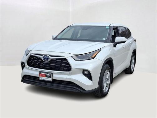2022 Toyota Highlander Hybrid LE