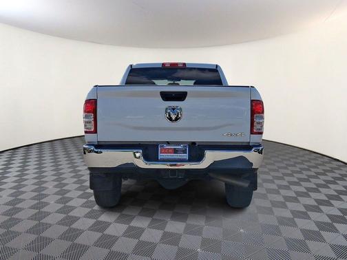 Bright White Clearcoat 2020 RAM 2500 Tradesman Crew Cab 4x4 6'4' Box