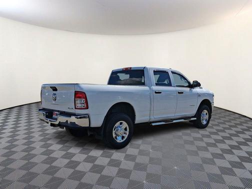 Bright White Clearcoat 2020 RAM 2500 Tradesman Crew Cab 4x4 6'4' Box
