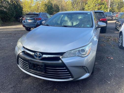 2017 Toyota Camry Hybrid XLE