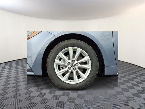 01k3 2026 Toyota Corolla LE