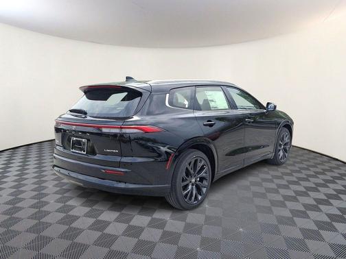 Black 2026 Toyota Crown Signia Limited