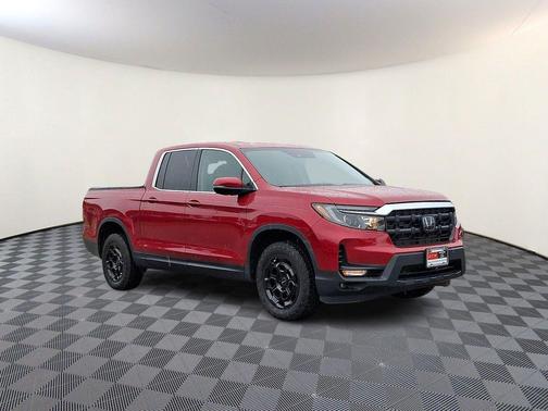 Radiant Red Metallic II 2025 Honda Ridgeline RTL