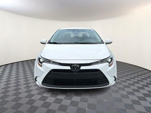 Ice Cap 2024 Toyota Corolla LE