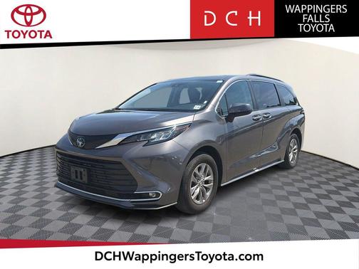 Predawn Gray Mica 2023 Toyota Sienna XLE