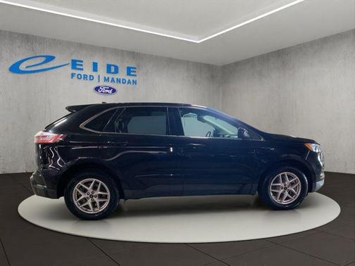 Agate Black Metallic 2024 Ford Edge SEL