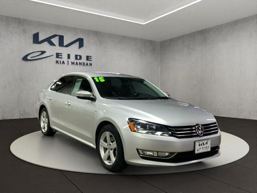 2015 Volkswagen Passat 1.8T Limited Edition