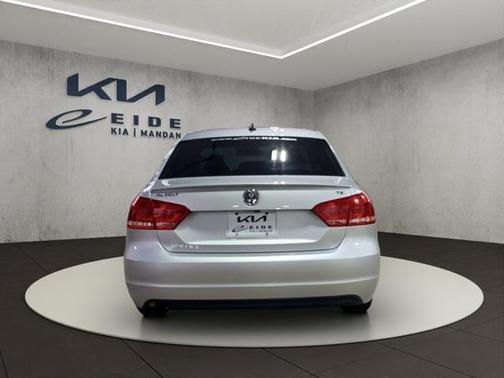 2015 Volkswagen Passat 1.8T Limited Edition