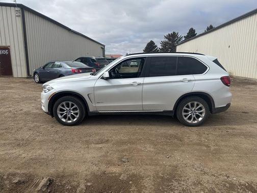 White Metallic 2016 BMW X5 xDrive35i