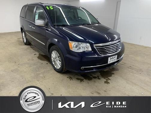 2015 Chrysler Town & Country Limited Platinum