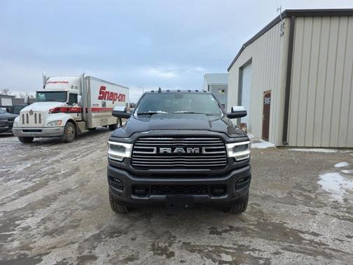 2020 RAM 2500 Laramie Mega Cab 4X4 6'4' Box