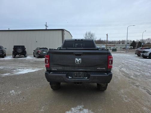 2020 RAM 2500 Laramie Mega Cab 4X4 6'4' Box
