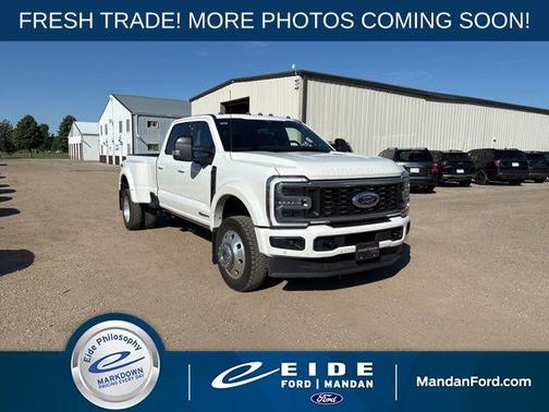 Star White Metallic TC 2026 Ford F-450 XL