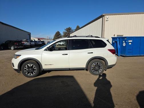 2020 Nissan Pathfinder SV 4WD