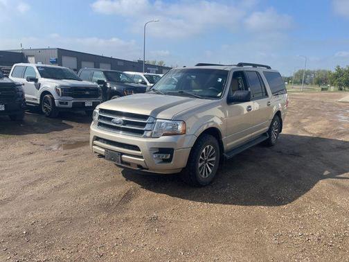 Gold 2017 Ford Expedition EL XLT