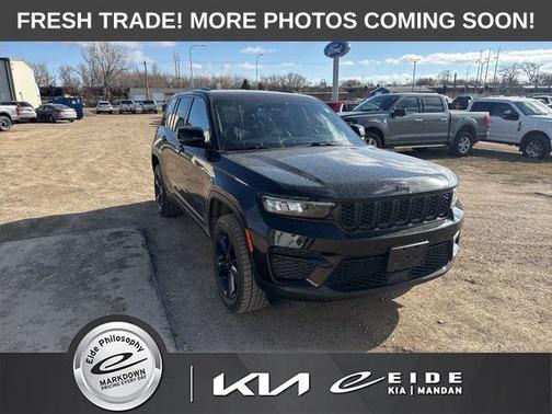 2022 Jeep Grand Cherokee Altitude