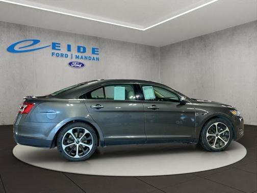 2015 Ford Taurus Limited