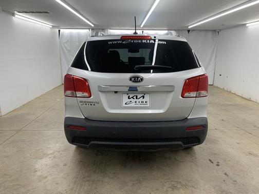 2011 Kia Sorento LX