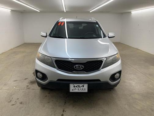 2011 Kia Sorento LX