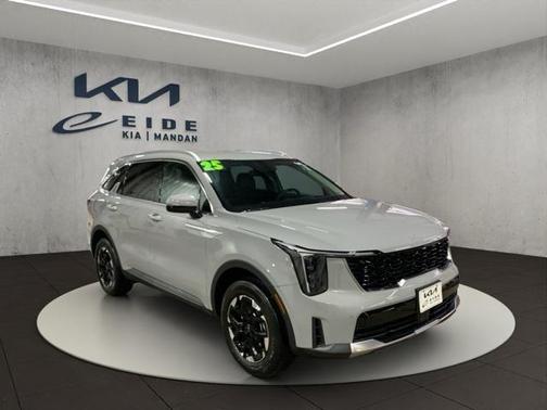 Wolf Gray 2025 Kia Sorento S SUV