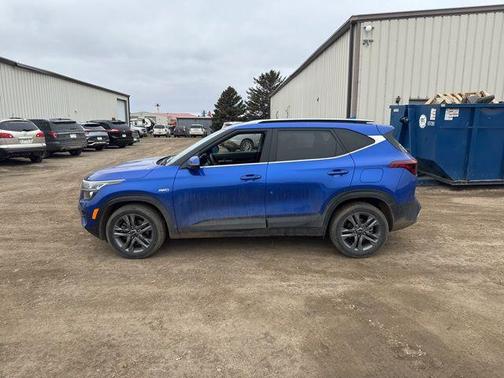 Neptune Blue 2023 Kia Seltos S