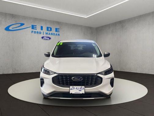 Oxford White 2024 Ford Escape Active