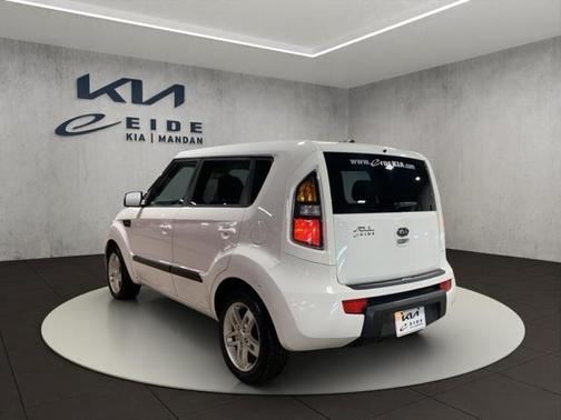 2011 Kia Soul +
