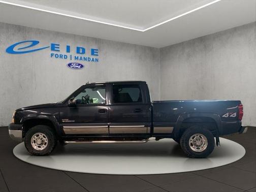 2004 Chevrolet Silverado 2500 LT H/D Crew Cab