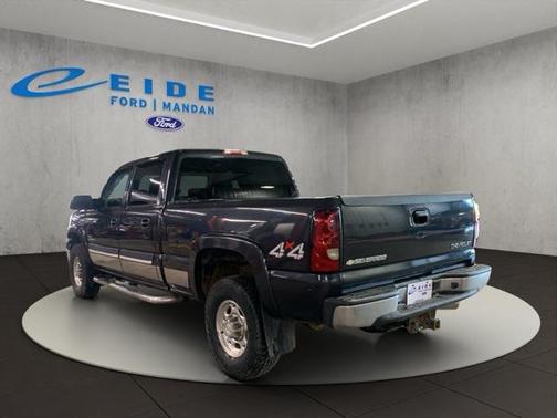 2004 Chevrolet Silverado 2500 LT H/D Crew Cab