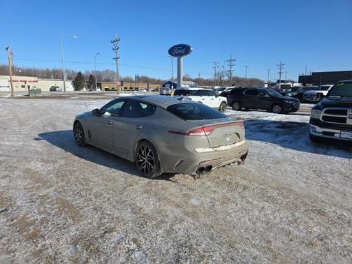 2023 Kia Stinger GT-Line