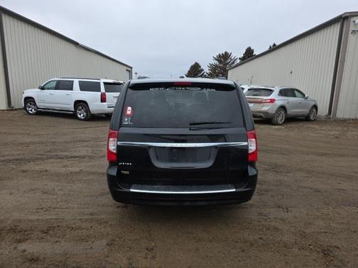 2012 Chrysler Town & Country Touring