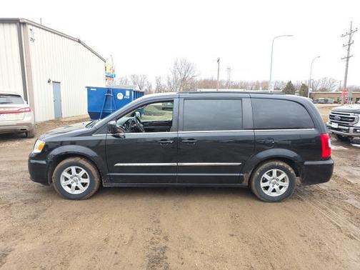 2012 Chrysler Town & Country Touring