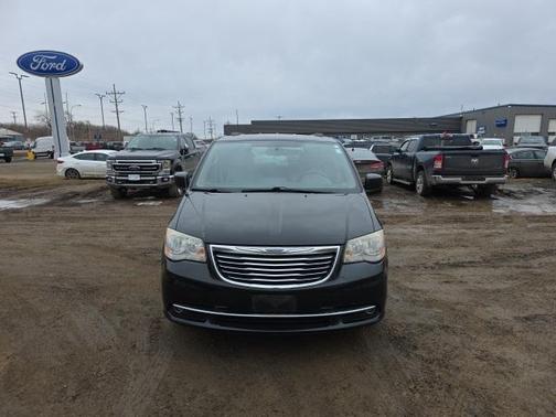 2012 Chrysler Town & Country Touring