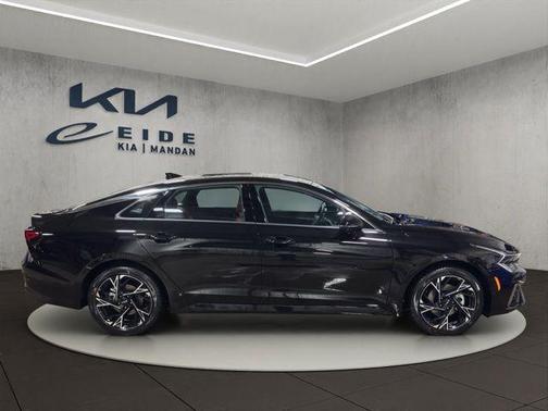Aurora Black Pearl 2026 Kia K5 GT-Line AWD